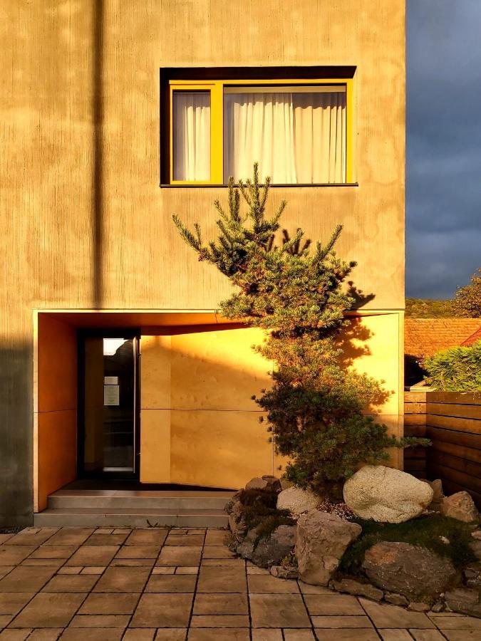 Vigeo Lounge B&B Coffee Bojnice Exterior foto